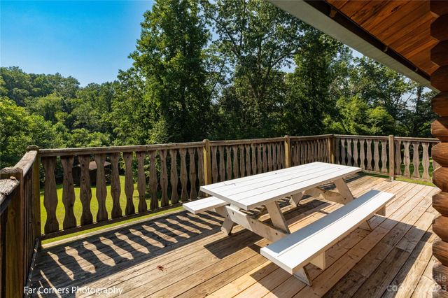 228 Chestnut Mountain Road, Canton, NC 28716