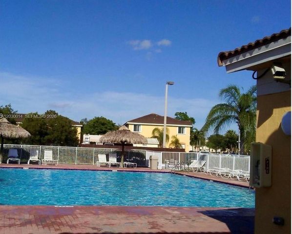 2755 SE 16th Ave 202, Homestead, FL 33035