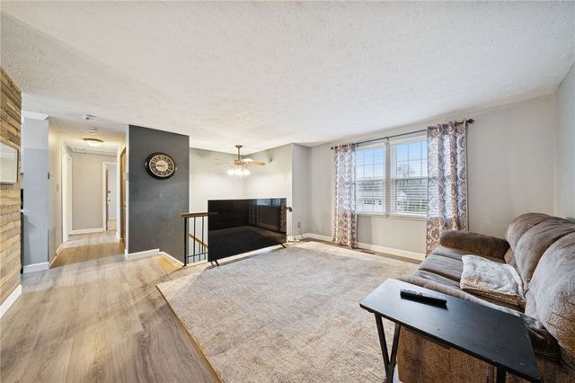 217 Karen Drive, Allegheny Twp, PA 15613