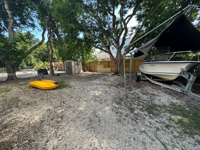 333 Bay View Ave, Key Largo, FL 33037