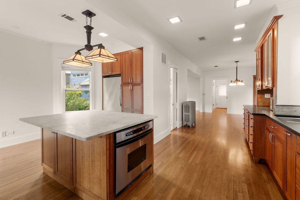 1335 W Hollywood Avenue, Chicago, IL 60660 — photo 5