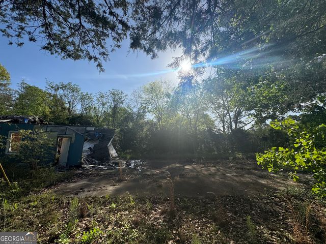 104 Old Perry Road, Bonaire, GA 31005