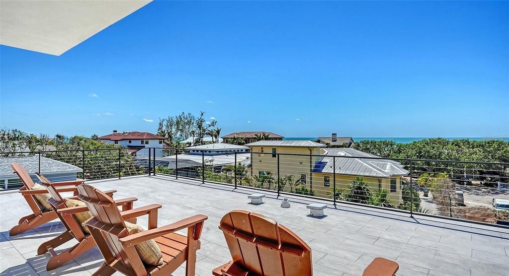 Image 14 of property listing at 8800 MIDNIGHT PASS ROAD, Sarasota, FL 34242