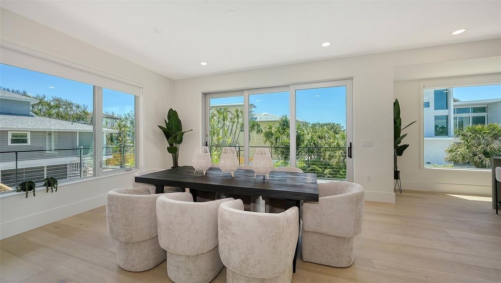Image 24 of property listing at 8800 MIDNIGHT PASS ROAD, Sarasota, FL 34242