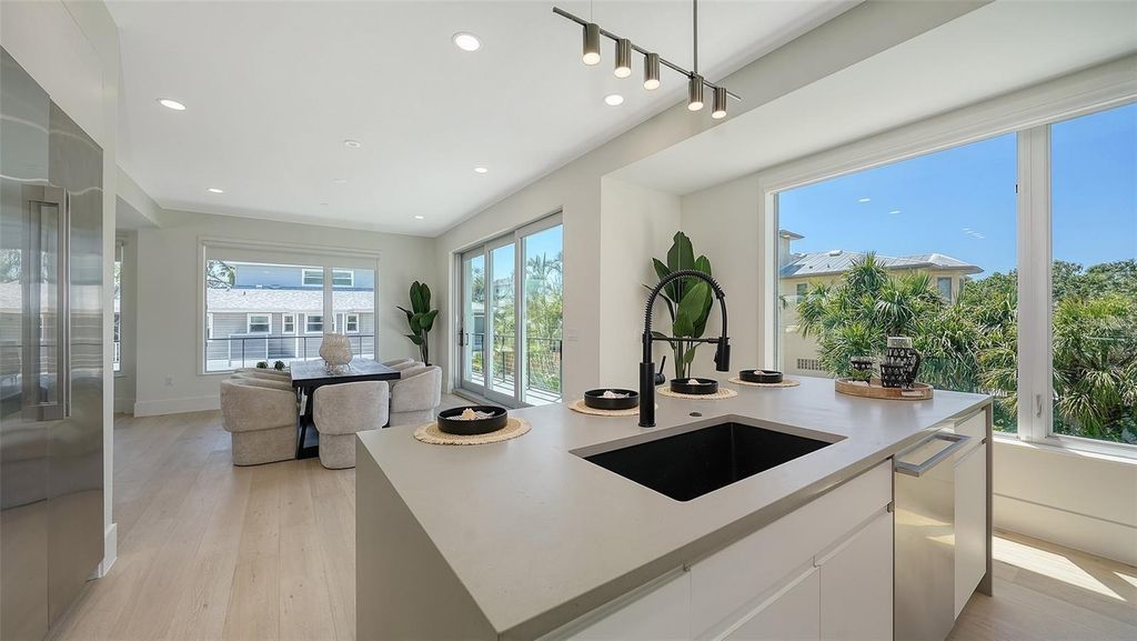 Image 30 of property listing at 8800 MIDNIGHT PASS ROAD, Sarasota, FL 34242