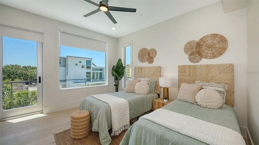Image 48 of property listing at 8800 MIDNIGHT PASS ROAD, Sarasota, FL 34242