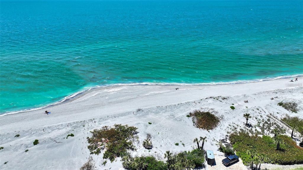 Image 80 of property listing at 8800 MIDNIGHT PASS ROAD, Sarasota, FL 34242