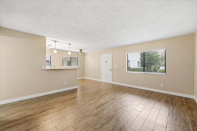 3300 FOX CHASE CIRCLE N 202, Palm Harbor, FL 34683