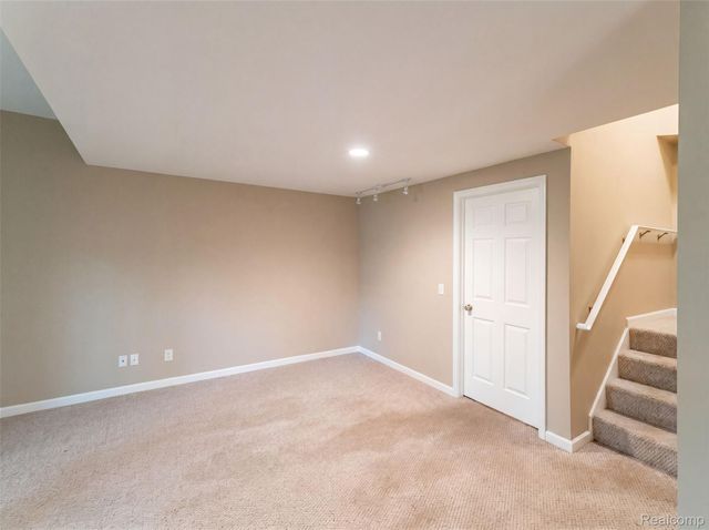 1102 Hawthorne, Greenville, MI 48838