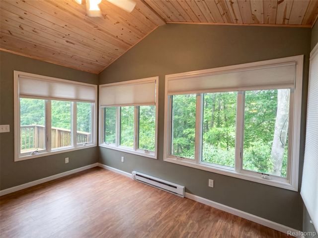 1102 Hawthorne, Greenville, MI 48838
