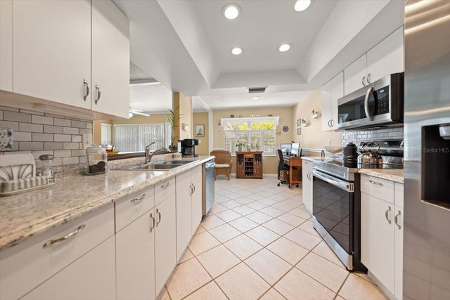 2211 PORTSIDE PASSAGE, Palm Harbor, FL 34685