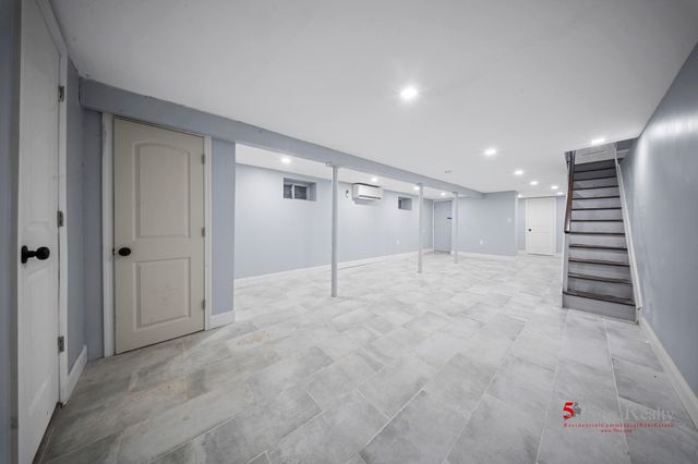 80-81 88th Ave, Woodhaven, NY 11421