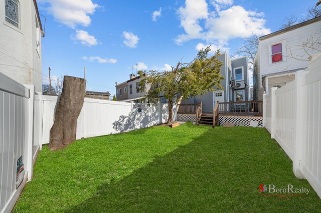80-81 88th Ave, Woodhaven, NY 11421