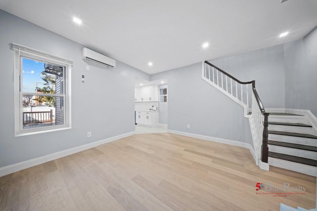 80-81 88th Ave, Woodhaven, NY 11421