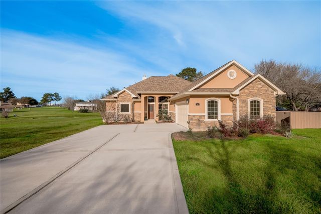 11 Bluebonnet, Trinity, TX 75862