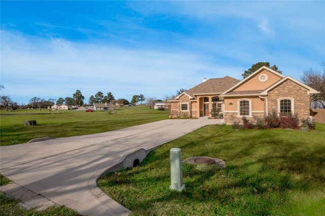 11 Bluebonnet, Trinity, TX 75862
