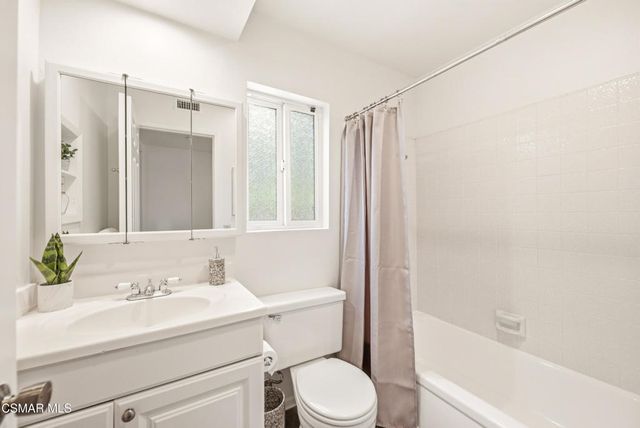 725 Pickford Court, Newbury Park, CA 91320