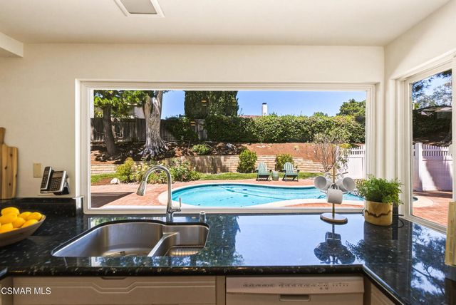 725 Pickford Court, Newbury Park, CA 91320