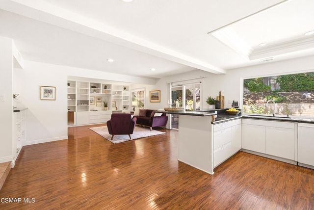 725 Pickford Court, Newbury Park, CA 91320