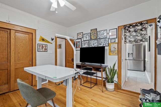 4811 Pierce Street, Omaha, NE 68106