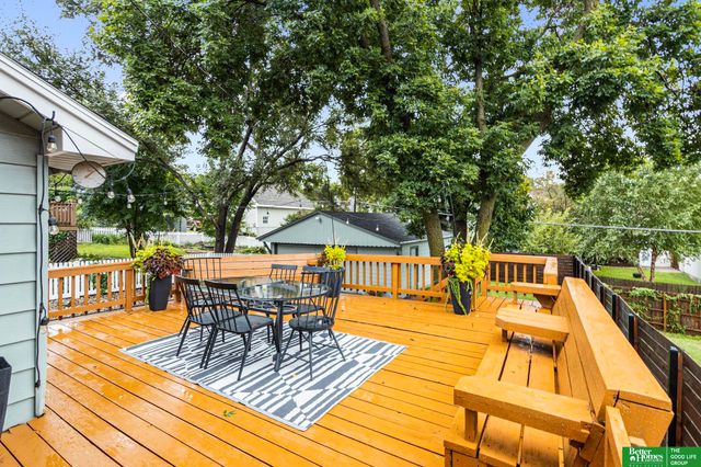 4811 Pierce Street, Omaha, NE 68106