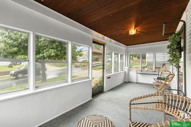 4811 Pierce Street, Omaha, NE 68106