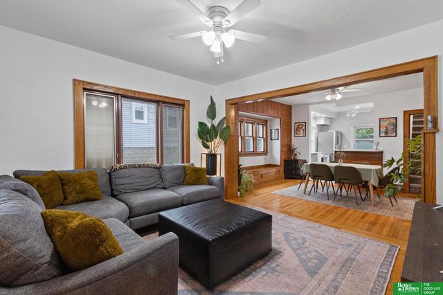 4811 Pierce Street, Omaha, NE 68106