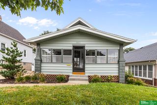 4811 Pierce Street, Omaha, NE 68106