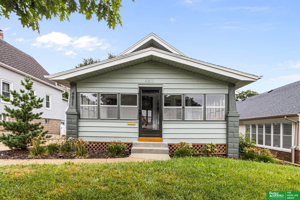 4811 Pierce Street, Omaha, NE 68106