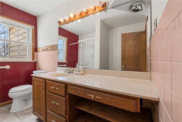 84 Buhl Blvd, Sharon, PA 16146