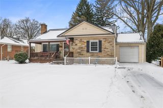 84 Buhl Blvd, Sharon, PA 16146