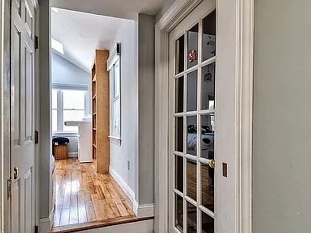 81 Riverview Cir, Wayland, MA 01778