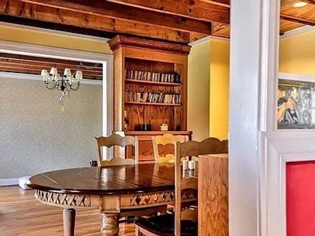 81 Riverview Cir, Wayland, MA 01778