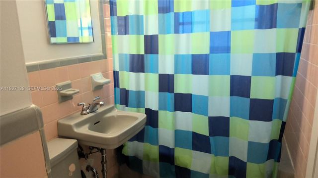 3825 NW 168th Ter 0, Miami Gardens, FL 33055