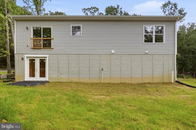 335 WINDSONG RD, Harpers Ferry, WV 25425