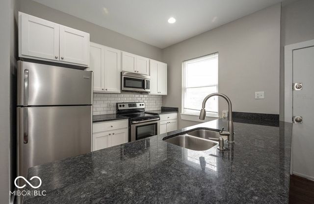 2029 N College Avenue G, Indianapolis, IN 46202