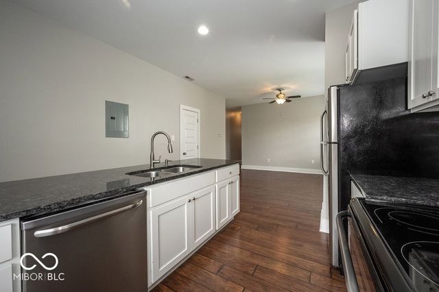 2029 N College Avenue G, Indianapolis, IN 46202