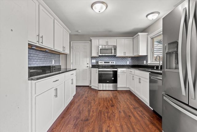 10303 Leon TERRACE, Milwaukee, WI 53224