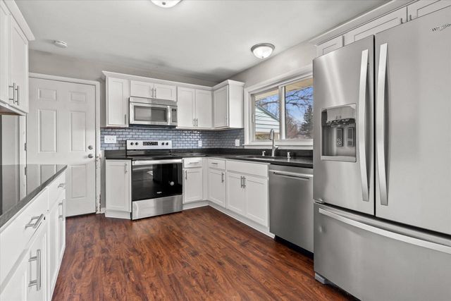 10303 Leon TERRACE, Milwaukee, WI 53224