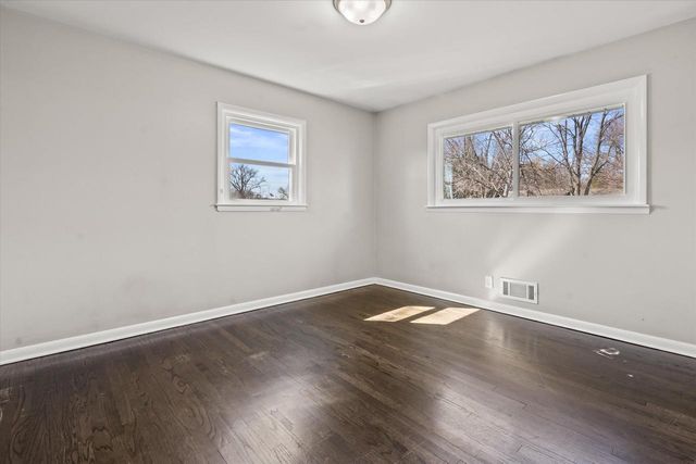 10303 Leon TERRACE, Milwaukee, WI 53224