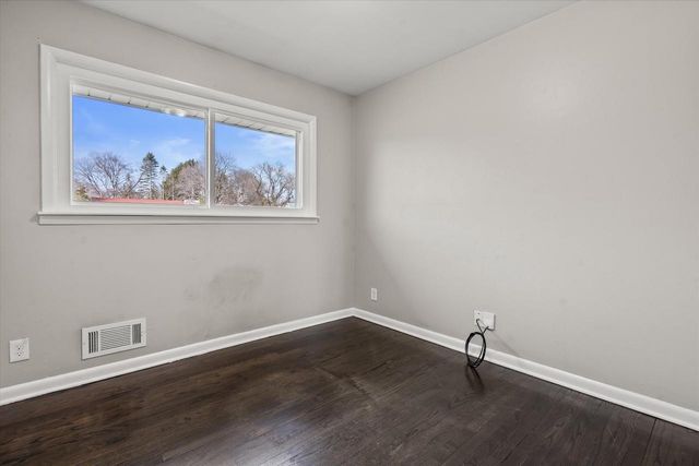 10303 Leon TERRACE, Milwaukee, WI 53224