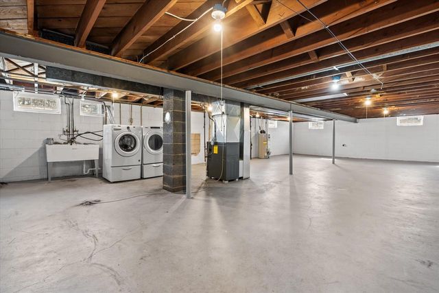 10303 Leon TERRACE, Milwaukee, WI 53224
