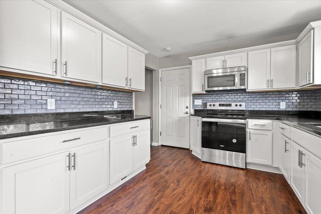 10303 Leon TERRACE, Milwaukee, WI 53224