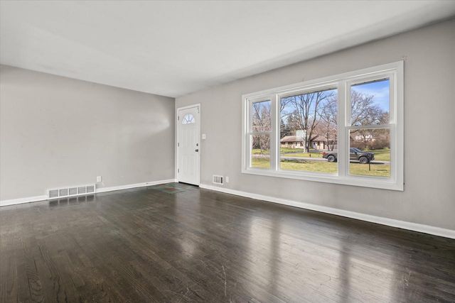 10303 Leon TERRACE, Milwaukee, WI 53224