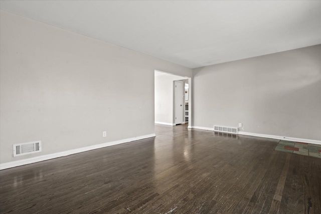 10303 Leon TERRACE, Milwaukee, WI 53224
