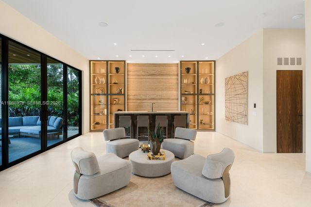 5545 SW 81st Ter, Miami, FL 33143