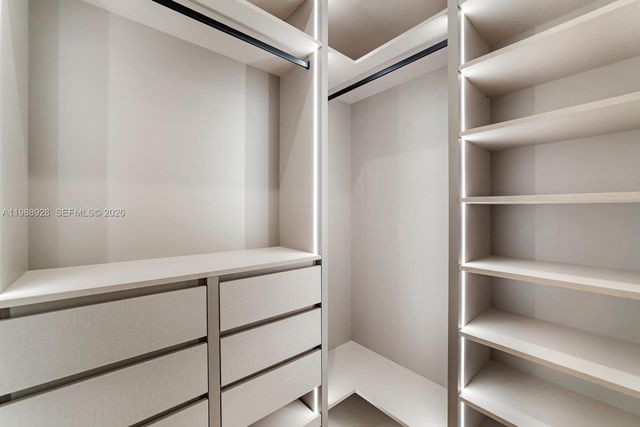 5545 SW 81st Ter, Miami, FL 33143