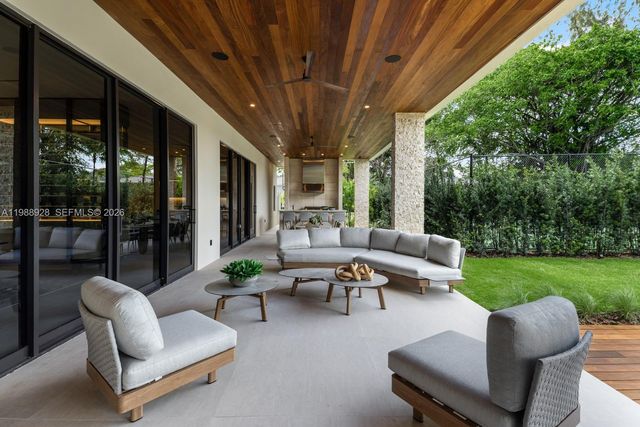 5545 SW 81st Ter, Miami, FL 33143