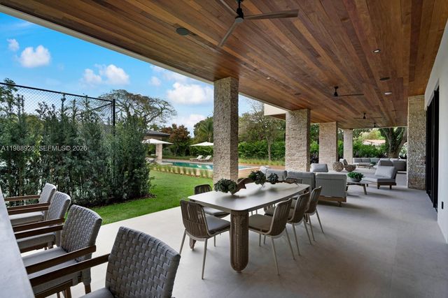 5545 SW 81st Ter, Miami, FL 33143