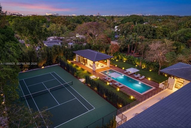 5545 SW 81st Ter, Miami, FL 33143